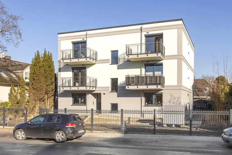 3-Zimmer-Wohnung mit traumhaftem Seeblick – Einbauküche, gehobene Ausstattung, A+ — photo 1